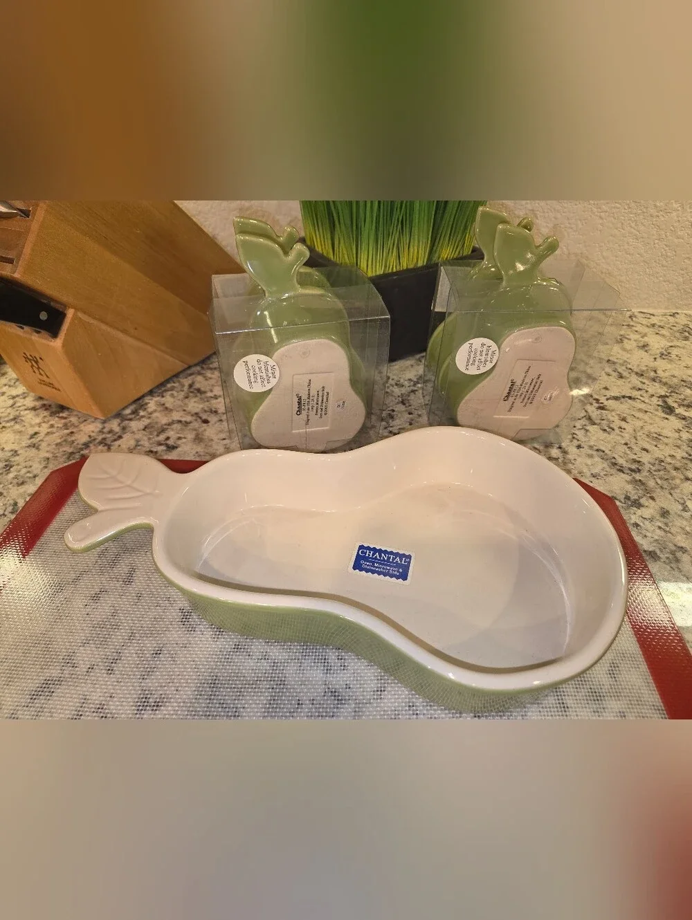 Green Pear-Shaped Ceramic Serving Dish